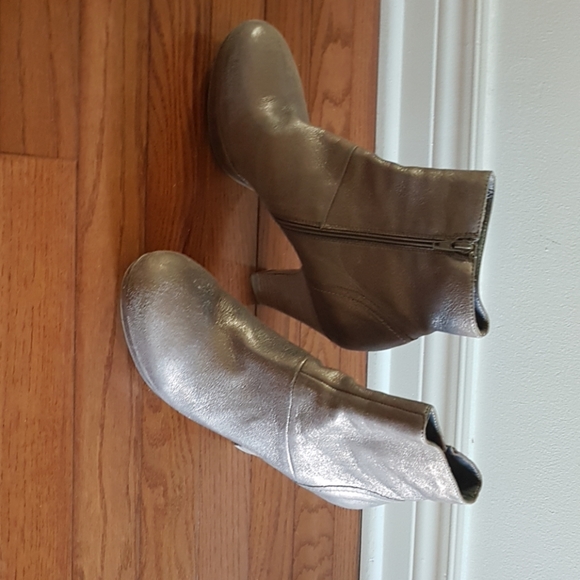 Leather booties - Picture 3 of 3